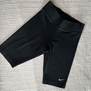Nike Black Biker Short - XS